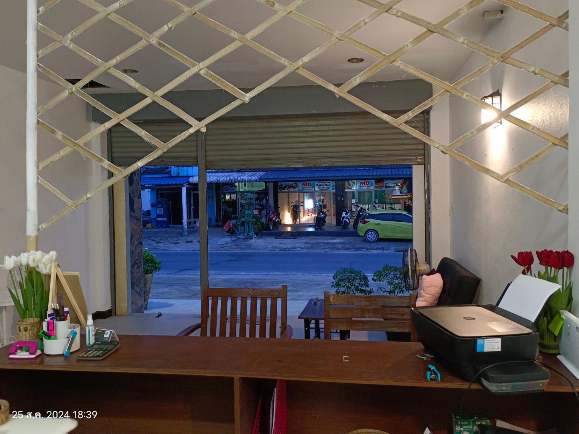 In Box Hostel Lipa Noi Extérieur photo
