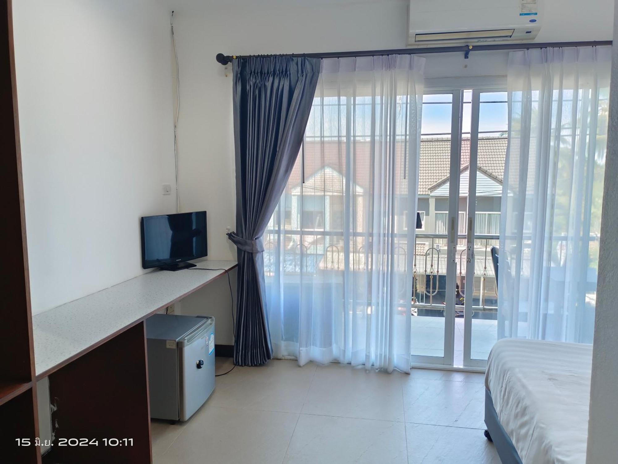 In Box Hostel Lipa Noi Extérieur photo